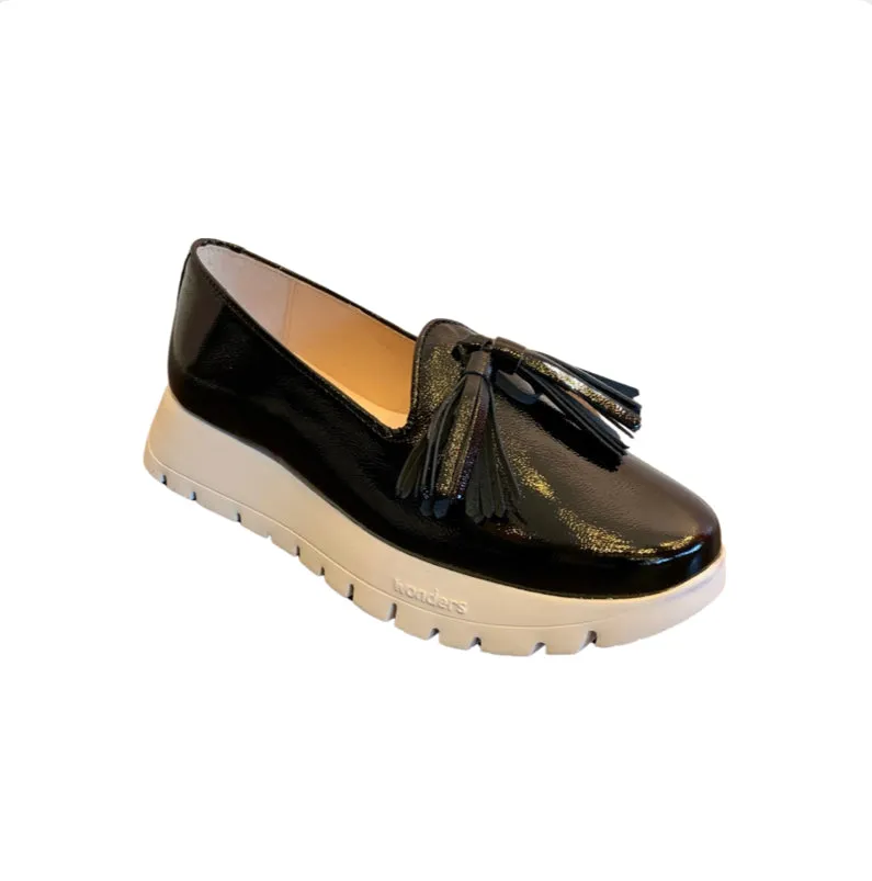 A2404 Black Tassel Platform Loafer