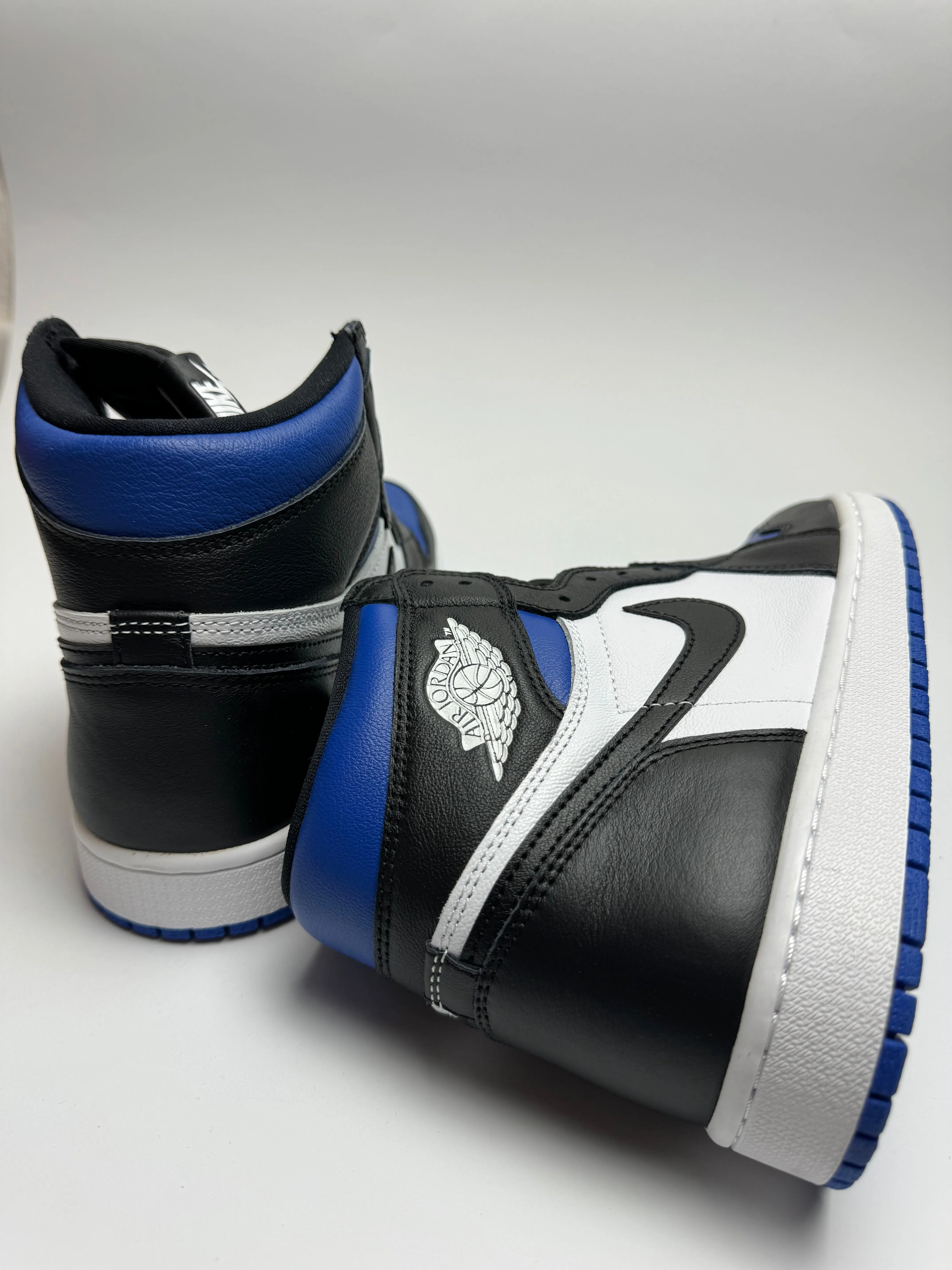 Air Jordan 1  High "Royal Toe"