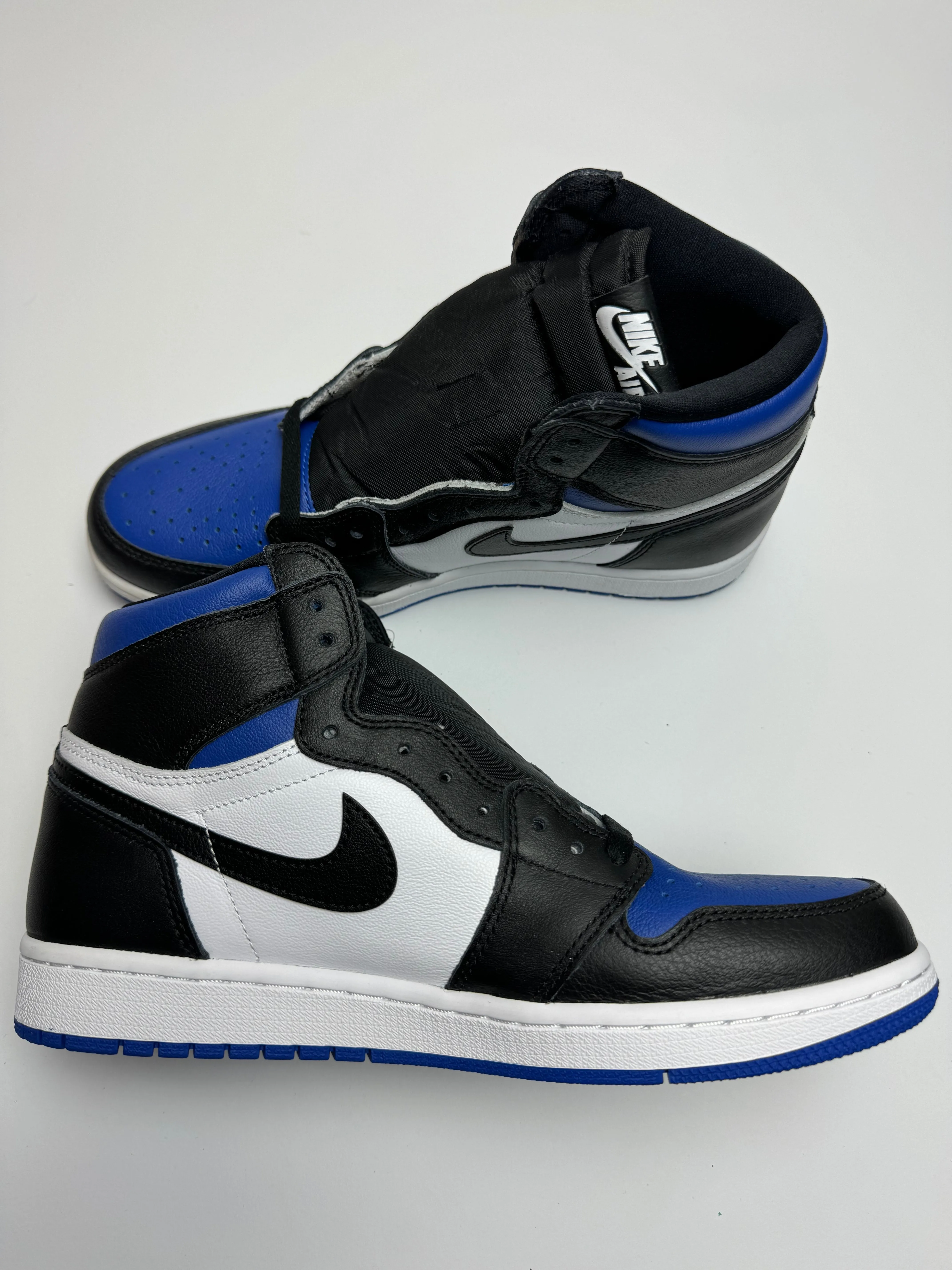 Air Jordan 1  High "Royal Toe"