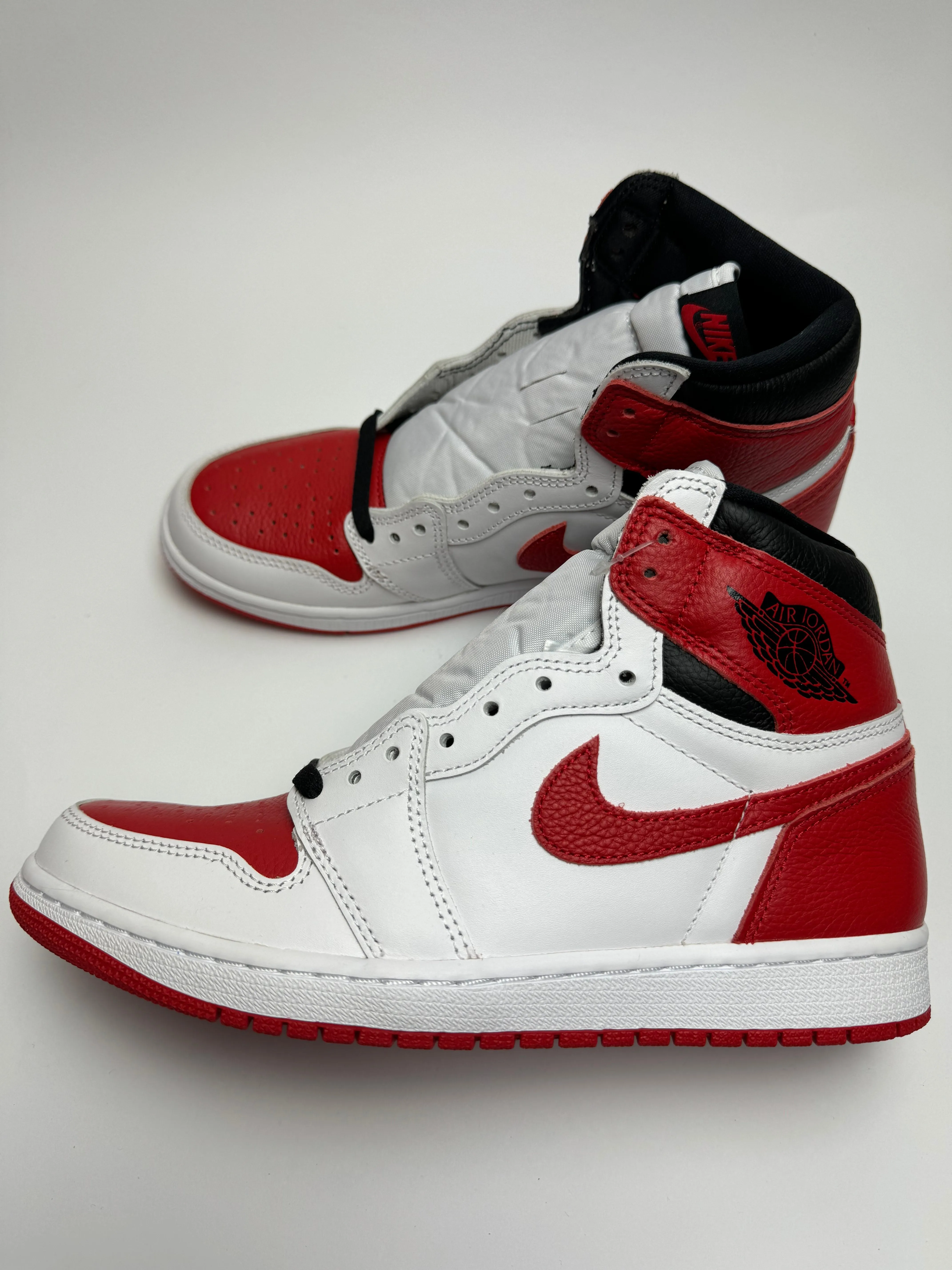 Air Jordan 1 Retro High OG "Heritage"