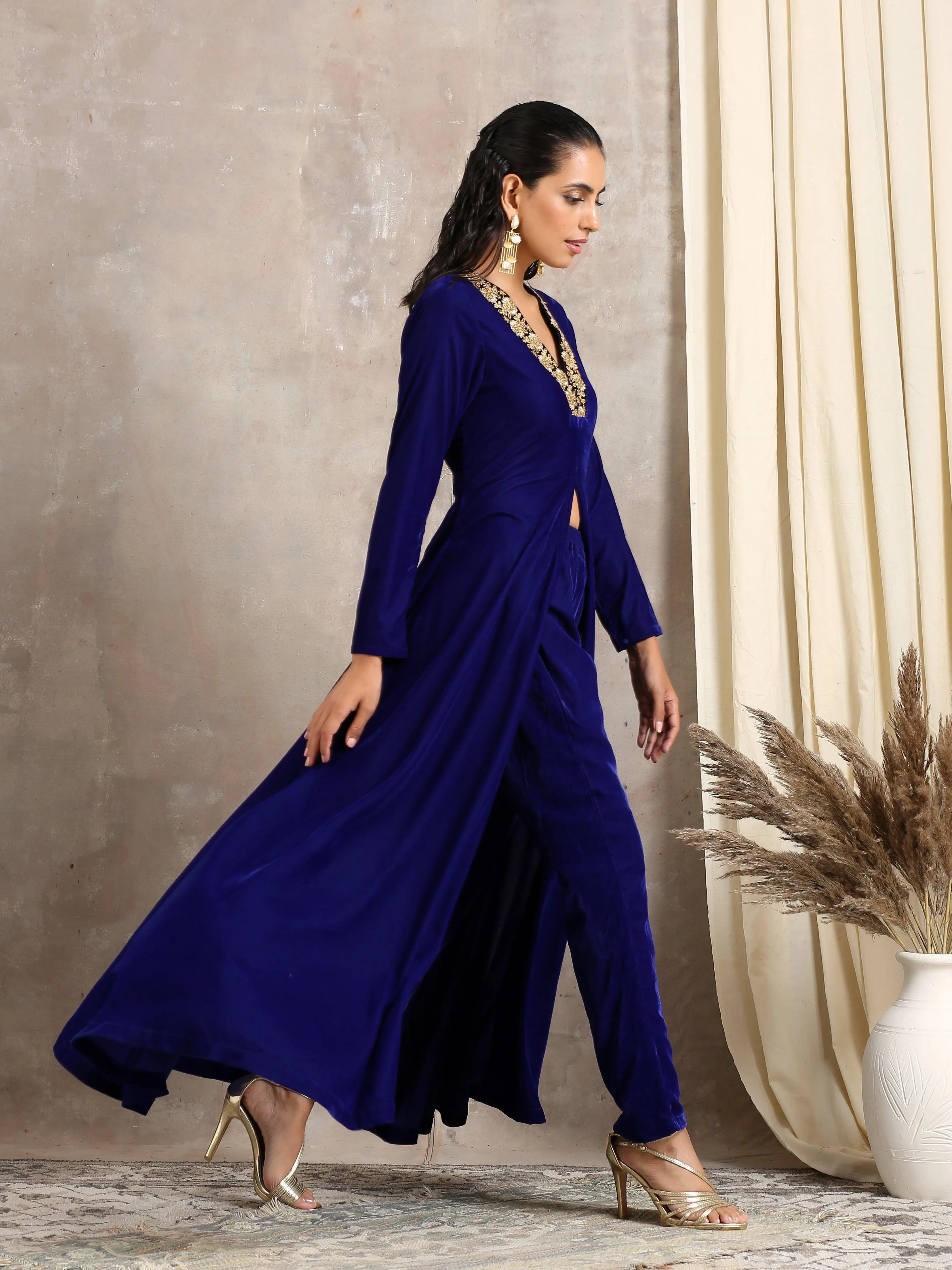 Blue Velvet Front Slit Kurta