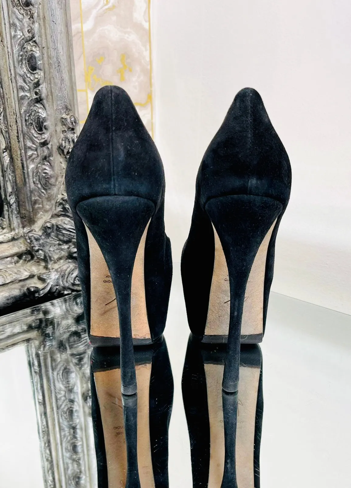 Giuseppe Zanotti Suede Platform Heels. Size 35