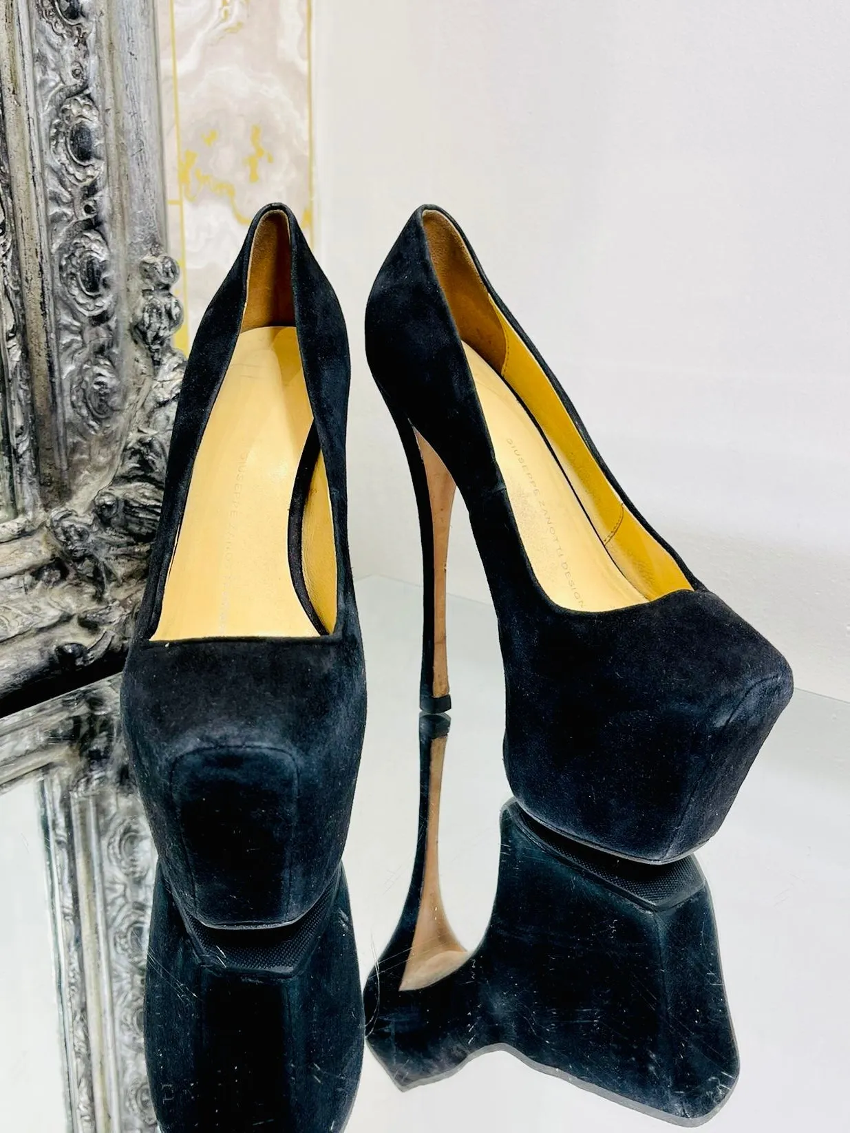 Giuseppe Zanotti Suede Platform Heels. Size 35