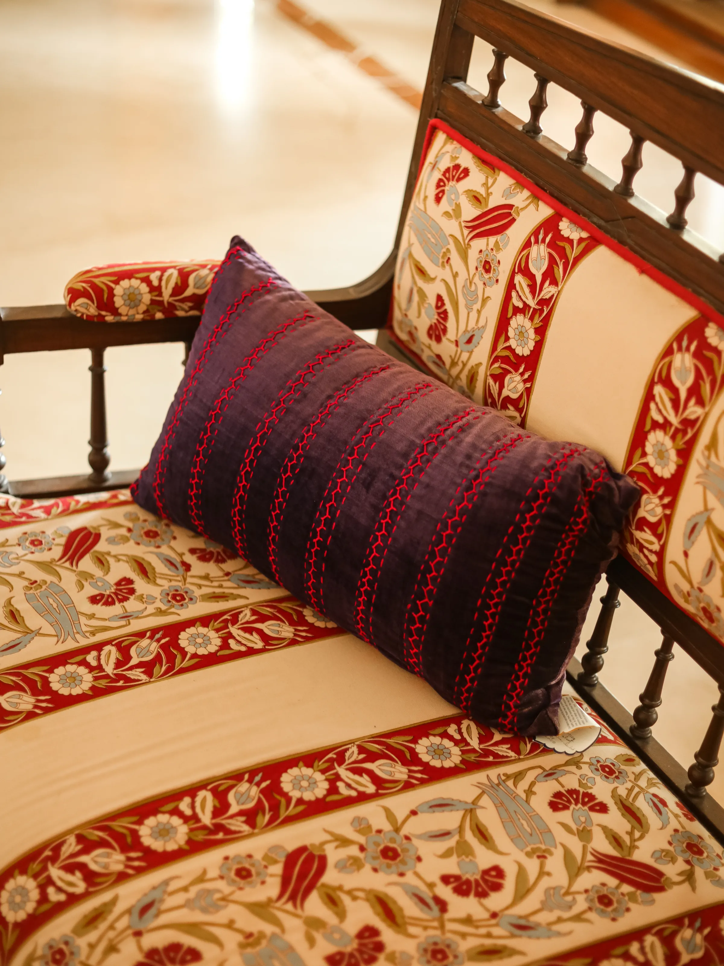 Lakhir Velvet Petit Lumbar Pillow Cover