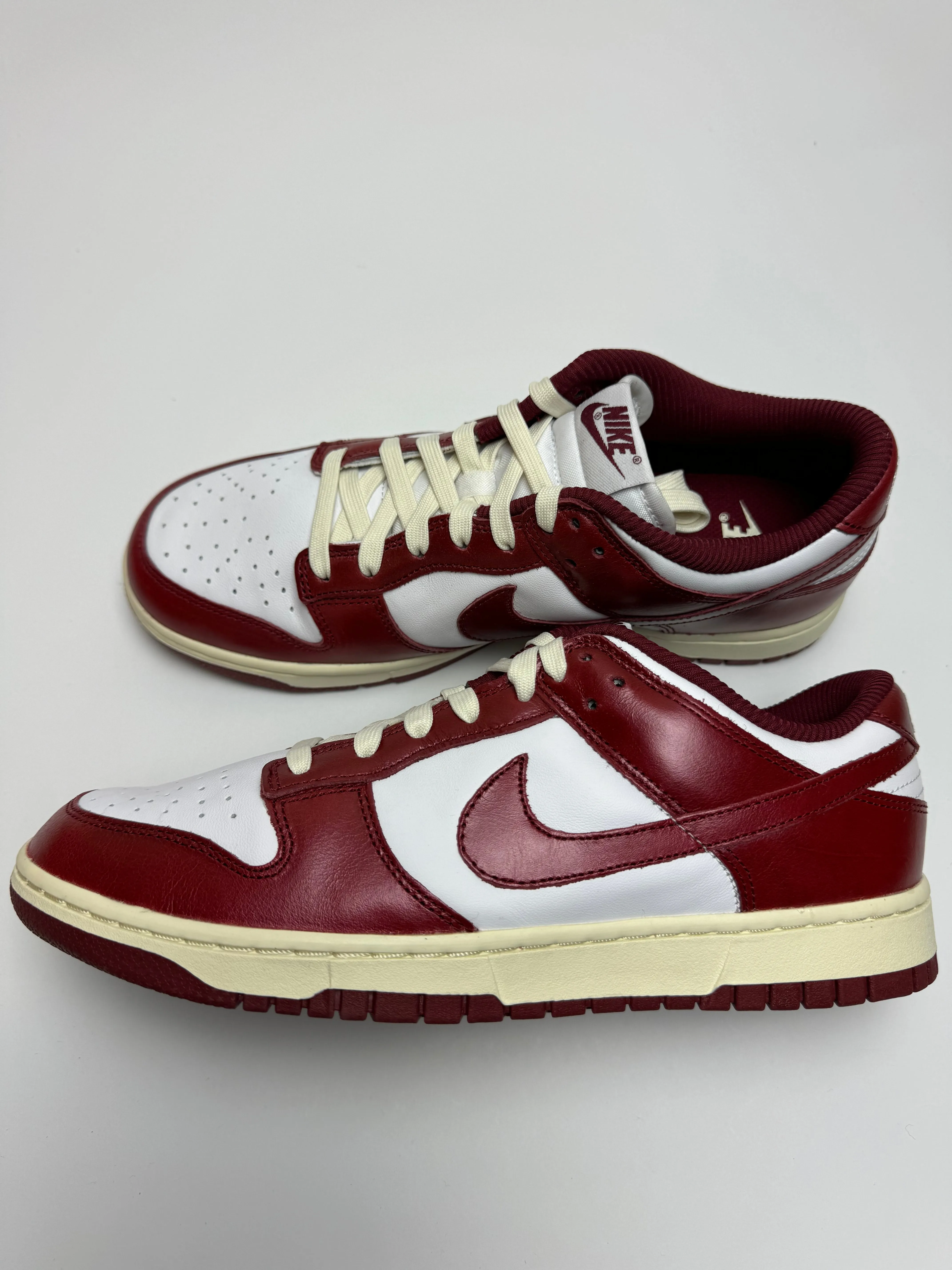 Nike Dunk Low "Vintage Team Red"