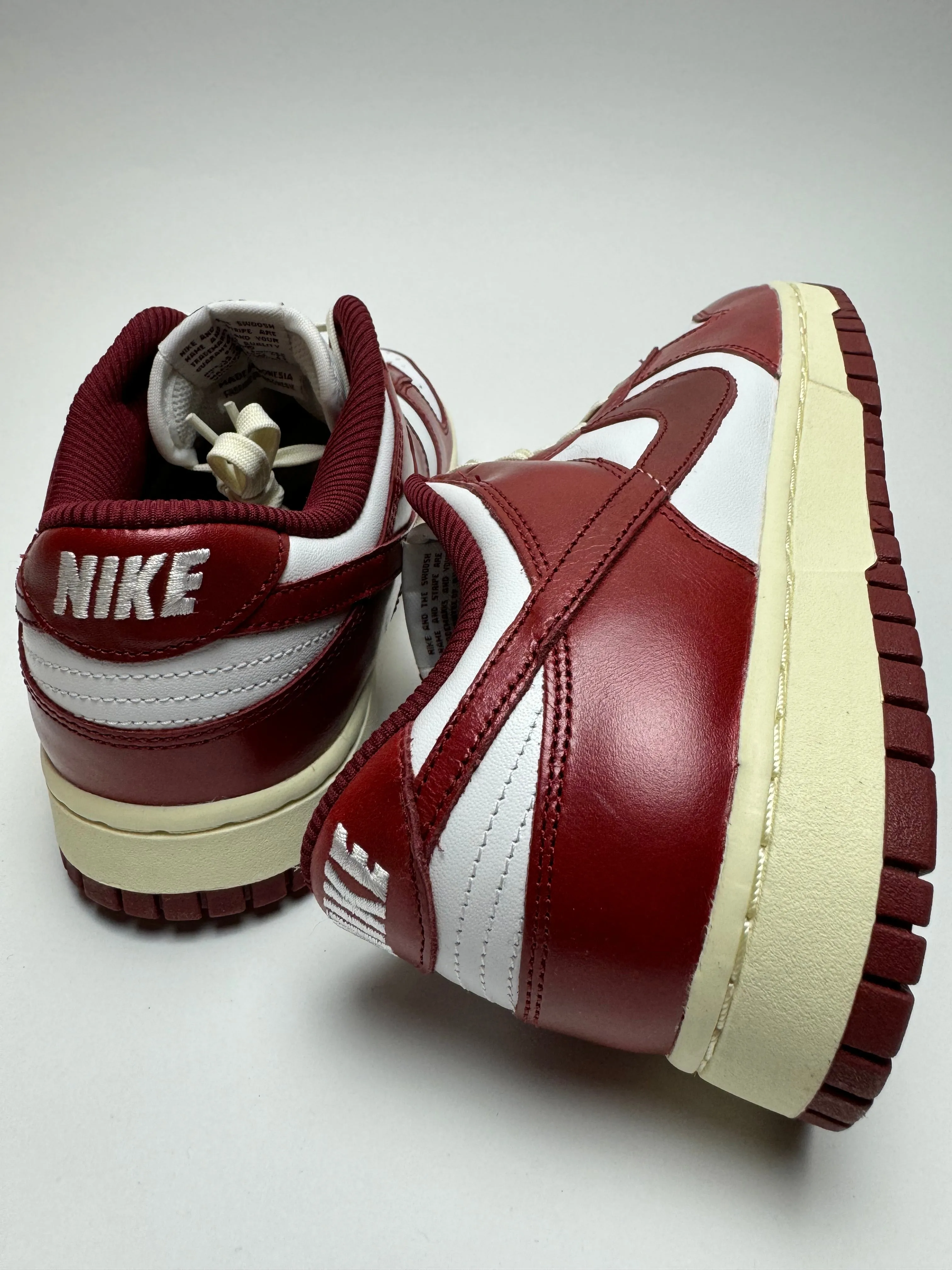 Nike Dunk Low "Vintage Team Red"