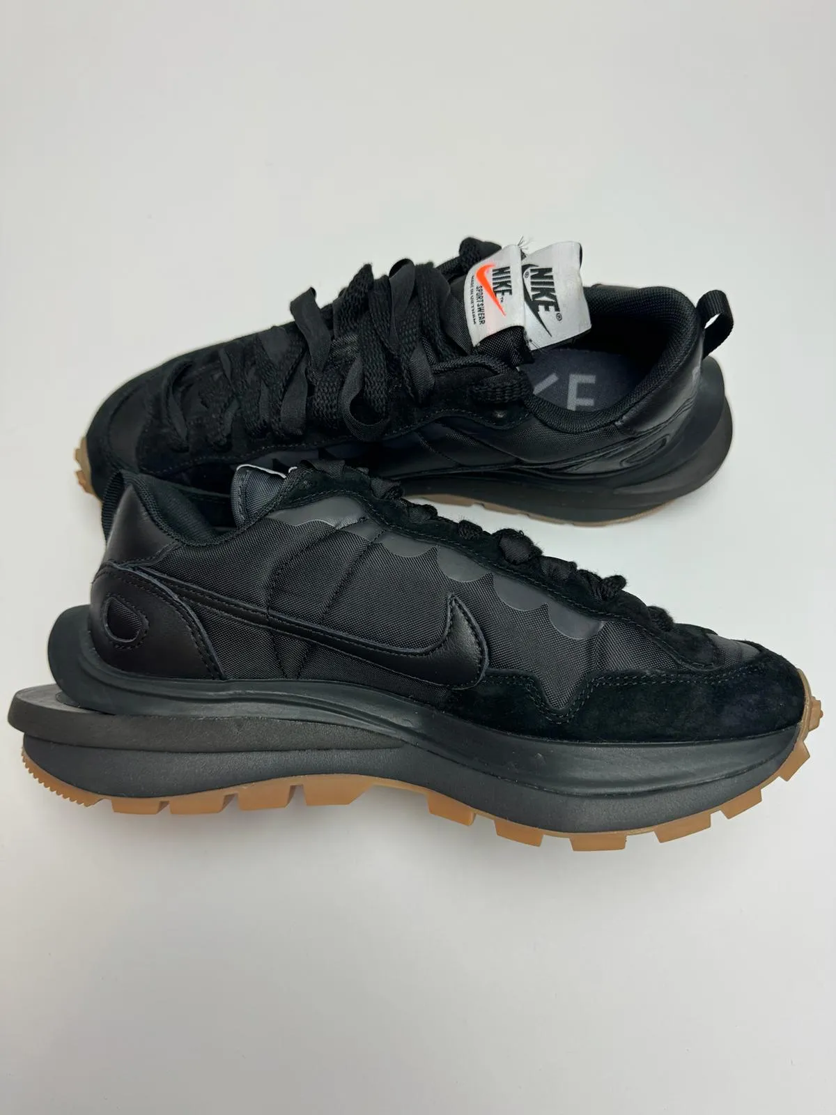 Nike Vaporwaffle "sacai Black Gum"