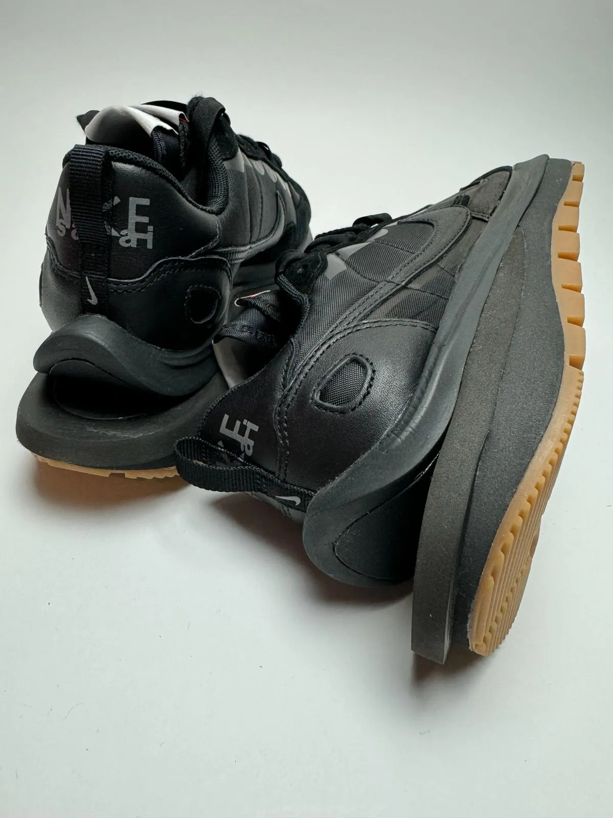 Nike Vaporwaffle "sacai Black Gum"