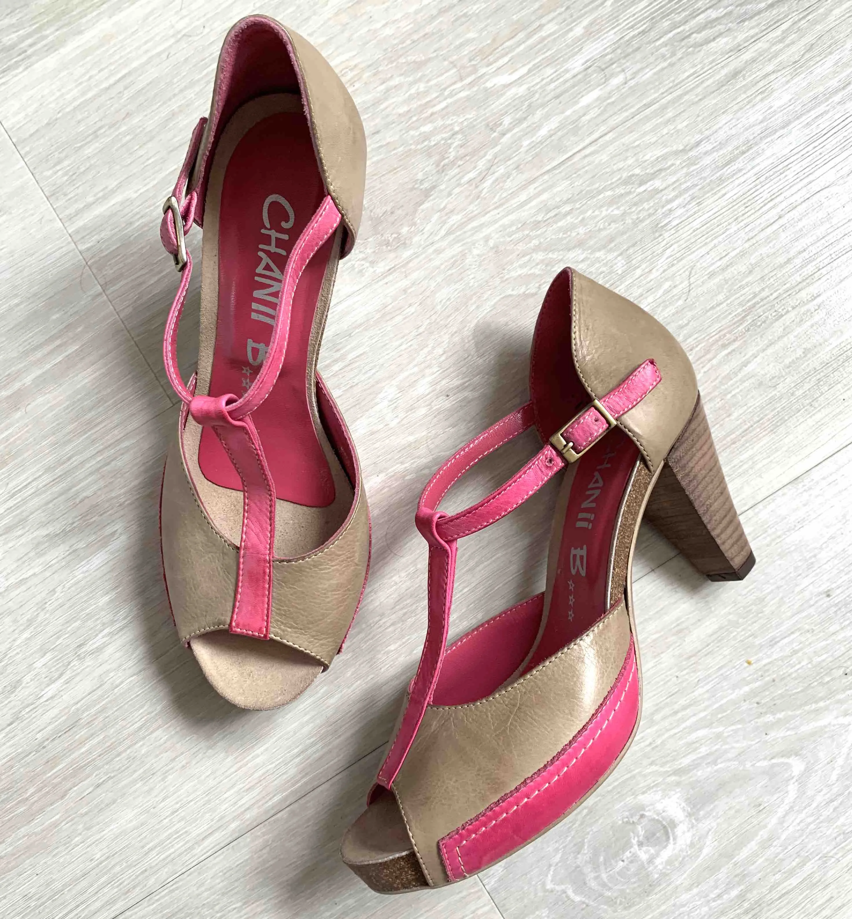 Soliel Natural/Pink- Last pairs 35 and 37