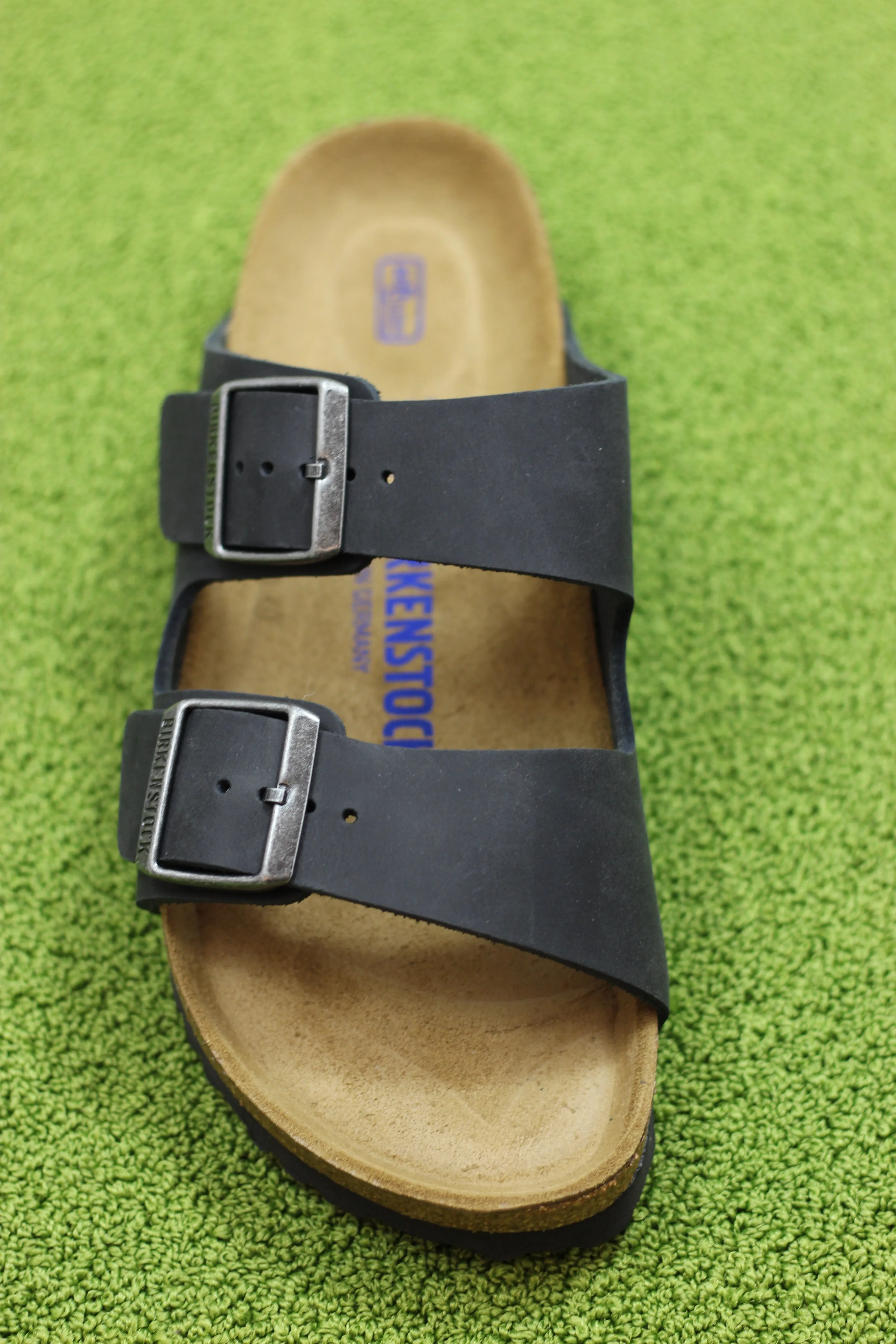 Women's Arizona Sandal - Black Oiled Leather